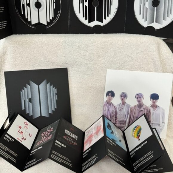BTS Proof Compact Album - Picture 6 of 10